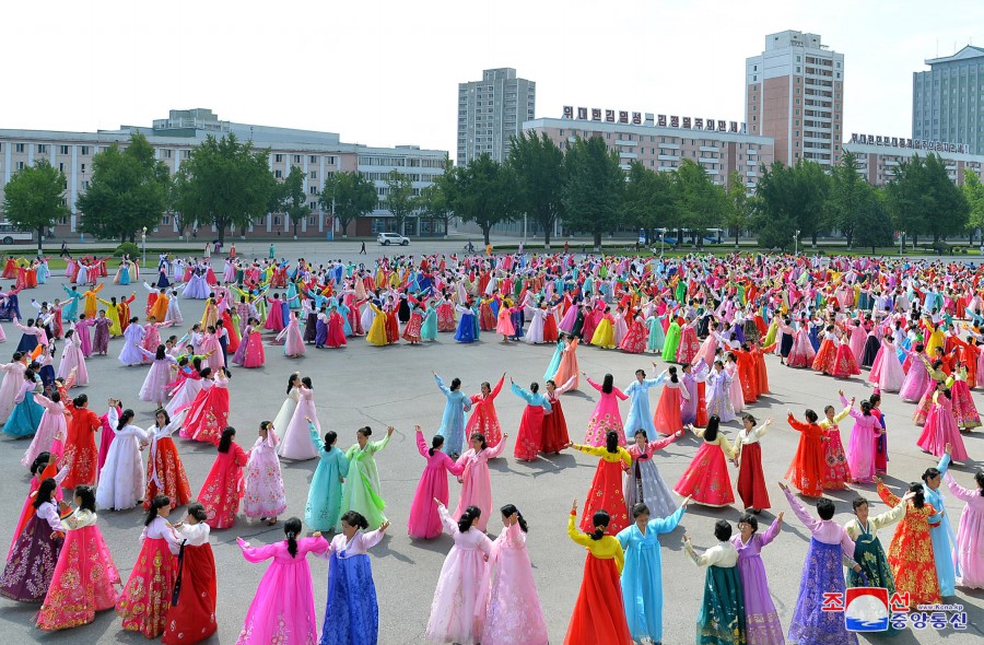 Dancing Party of Women's Union Members Held in DPRK
