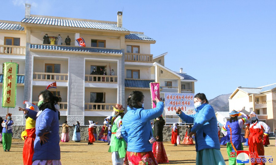 Housewarmings in Farm Villages of DPRK