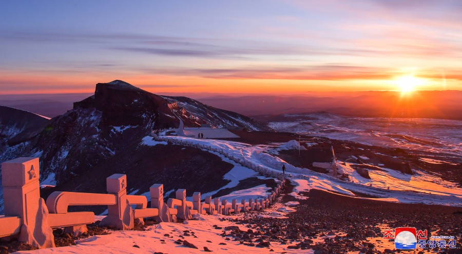 Korea with Many Noted Mountains and Scenic Spots