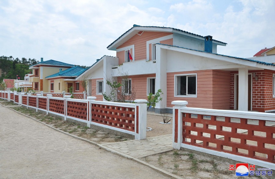 Housewarmings Given in Rural Areas of DPRK