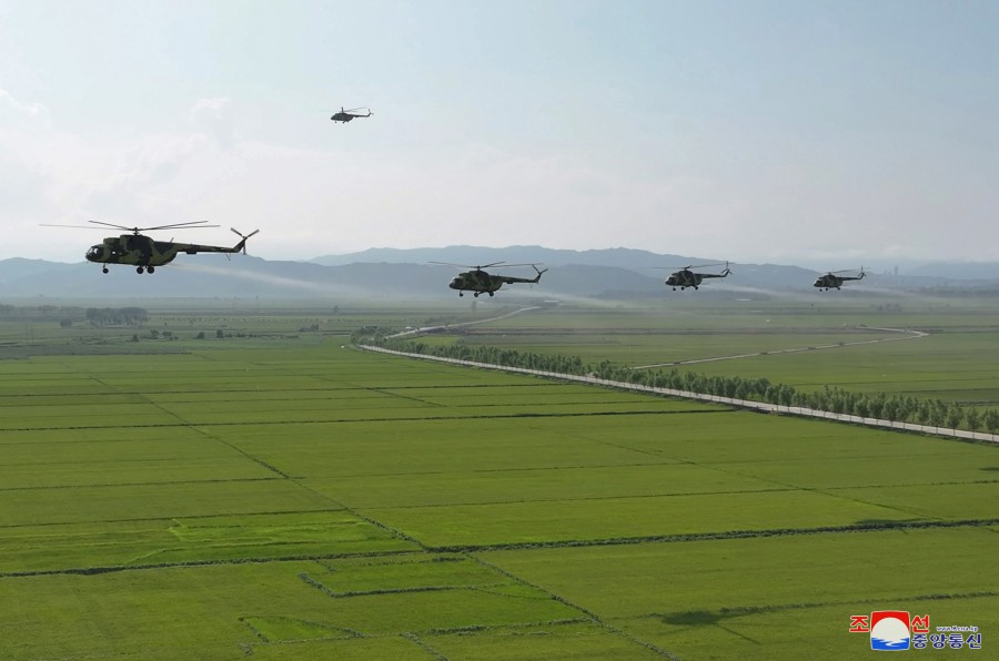 Respected Comrade Kim Jong Un Inspects Ogye and Wollang Farms in Anbyon County of Kangwon Province