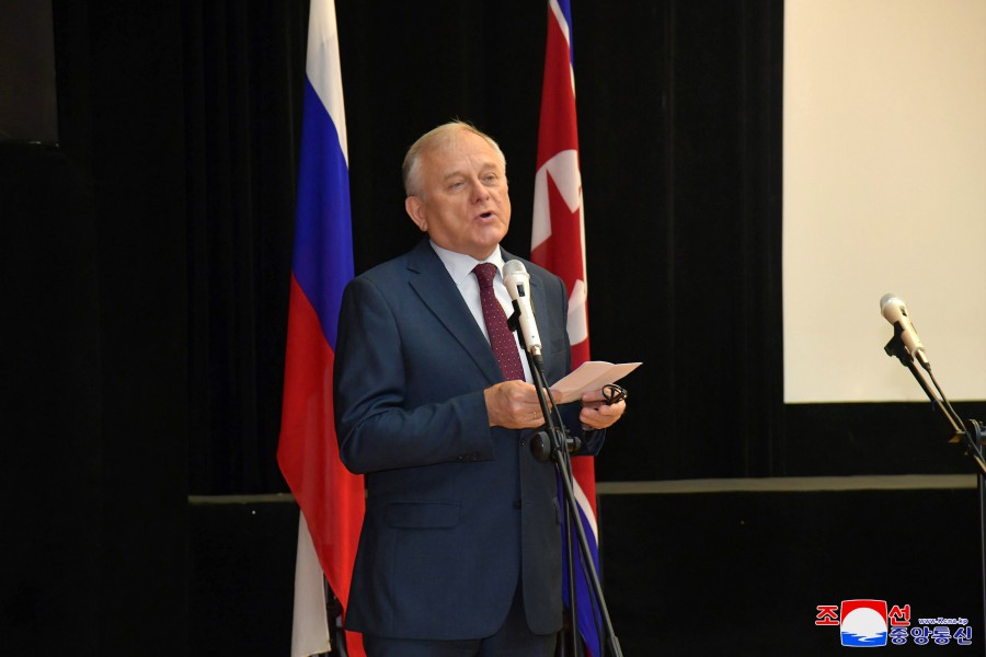 Film Show Held for Russian Embassy Members