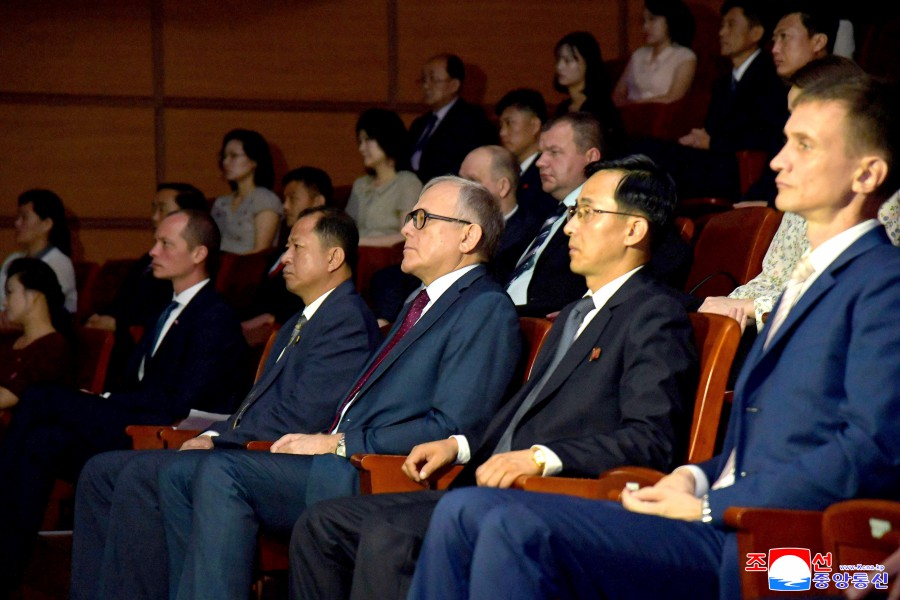 Film Show Held for Russian Embassy Members