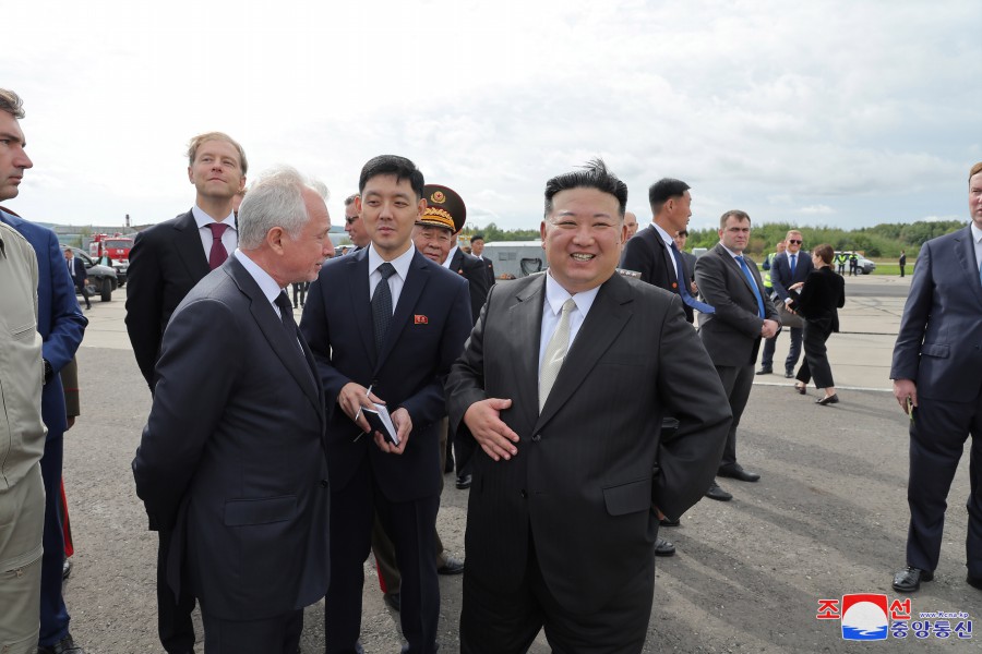 Estimado compañero Kim Jong Un visita la Planta de Aviación Yuri Gagarin de Komsomolsk-na-Amure