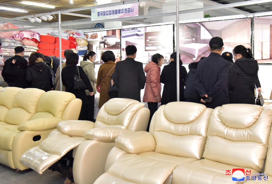 Int'l Trade Fair for 2023 Brisk in DPRK