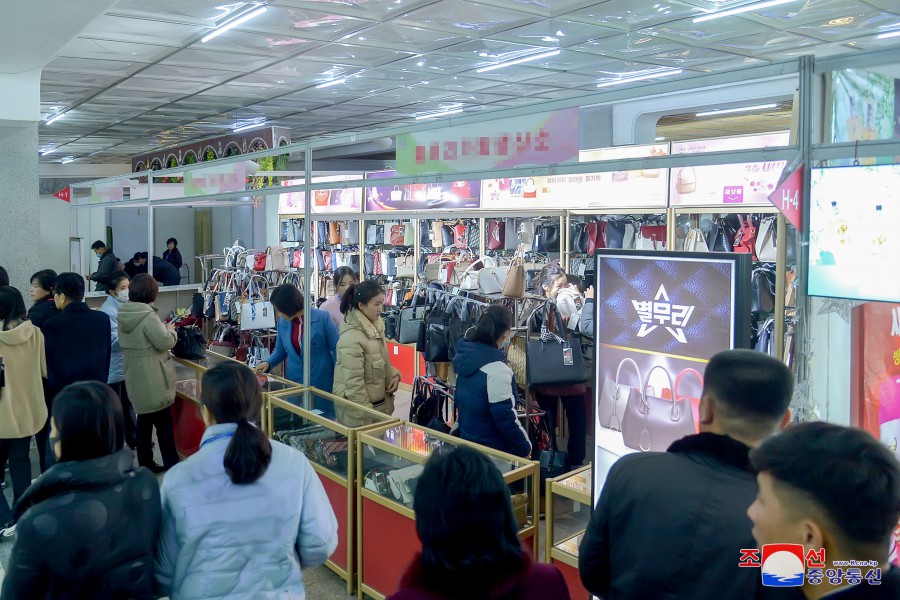 Int'l Trade Fair for 2023 Brisk in DPRK