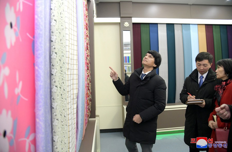 Vietnamese Embassy Members Visit Pyongyang Kim Jong Suk Textile Mill