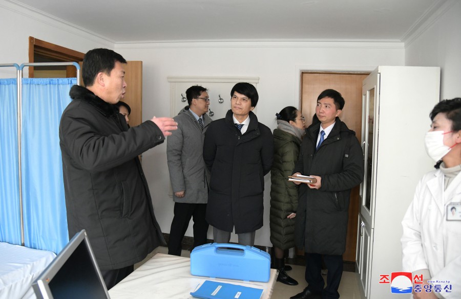 Vietnamese Embassy Members Visit Pyongyang Kim Jong Suk Textile Mill