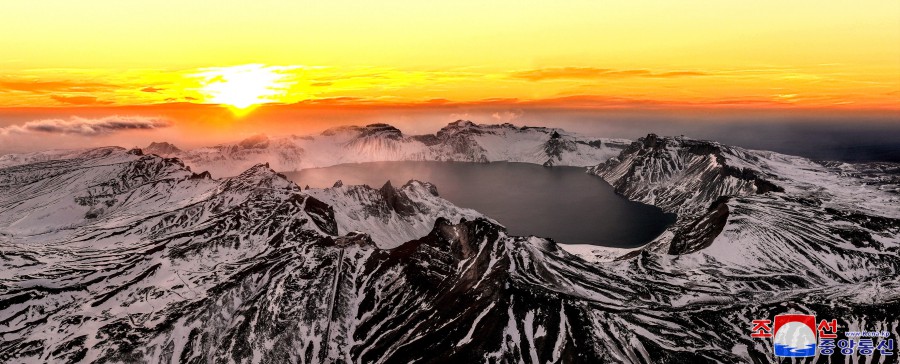 Paektu, monte sagrado de la revolución