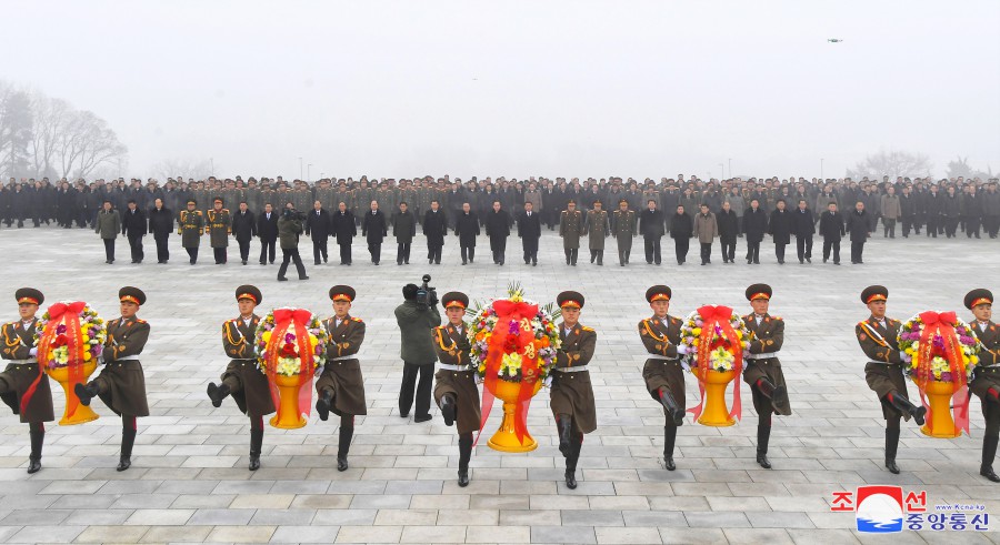 Floral Tribute Paid to Statues of President Kim Il Sung and Chairman Kim Jong Il