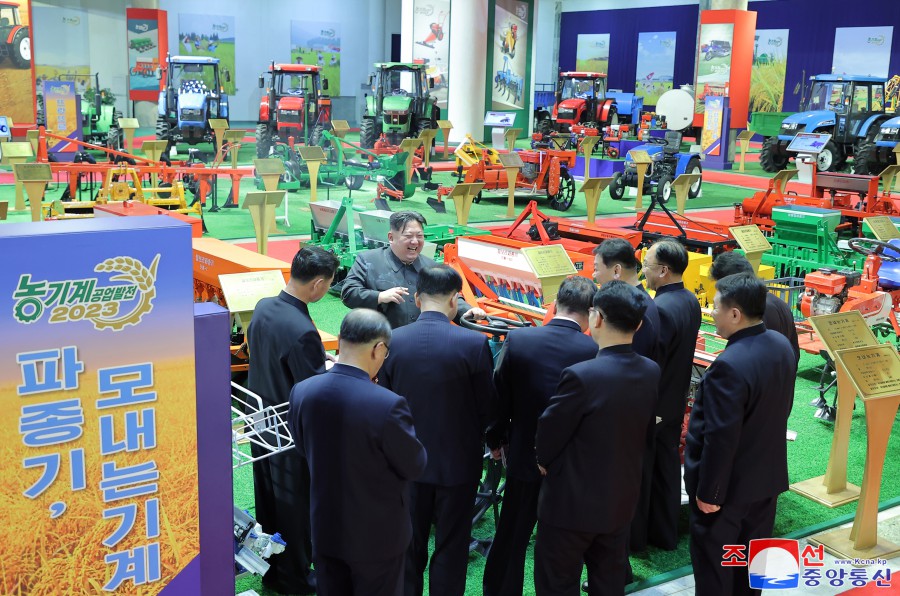 Respected Comrade Kim Jong Un Visits Farm Machine Exhibition