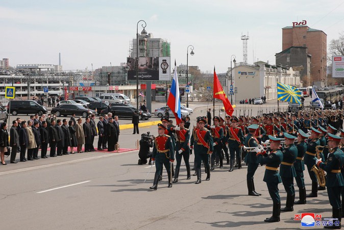 金正恩党委員長がロシアのウラジオストク市を出発