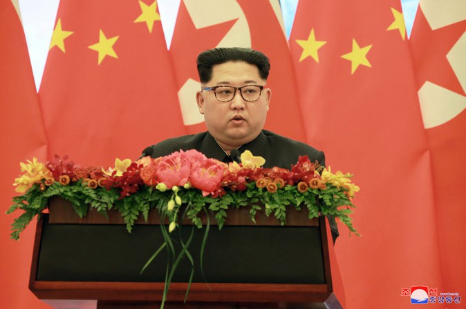 Xi Jinping Hosts Banquet for Kim Jong Un