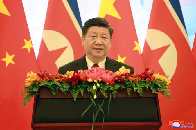 Xi Jinping Hosts Banquet for Kim Jong Un