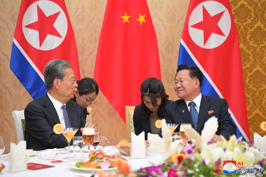 WPK Central Committee and DPRK Government Host Banquet in Honor of Party and Government Delegation of PRC