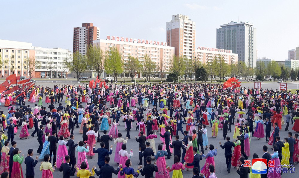 Dancing Parties of Youth and Students Held in DPRK