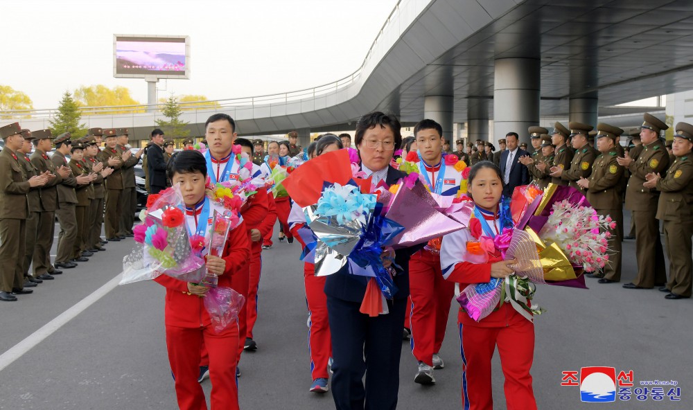 2024년 국제력기련맹 세계컵경기대회에 참가하였던 우리 선수들 귀국