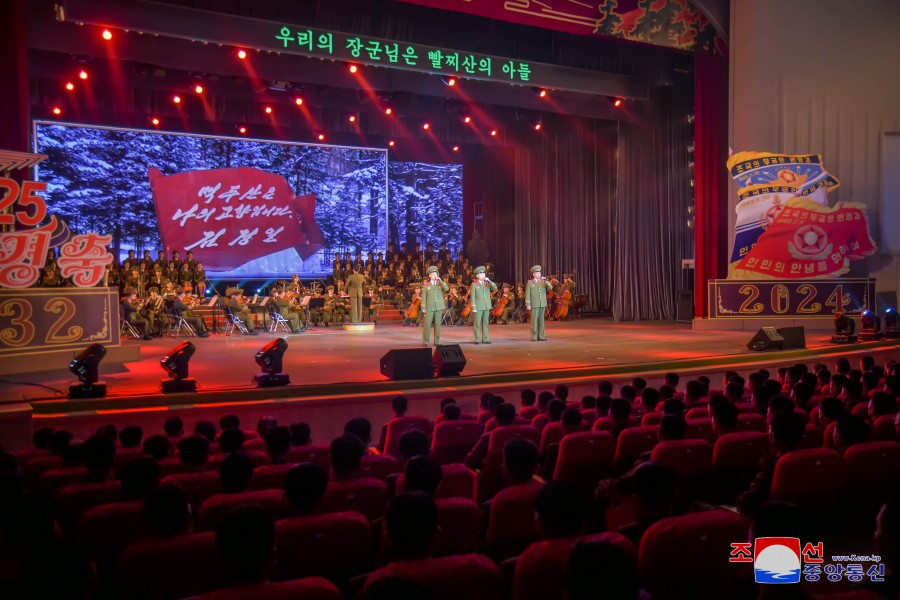 Concert Given to Mark 92nd Army Founding Anniversary in DPRK