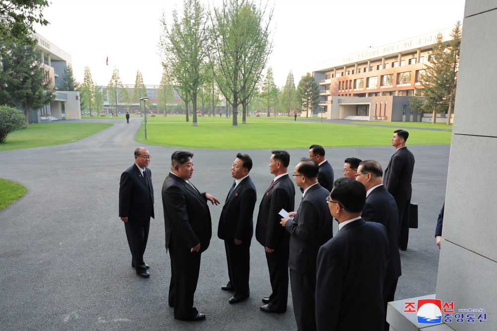 Highest Institute for Training Party Cadres in New Era Ensuring Steady Continuity and Development of Revolutionary Cause of Juche