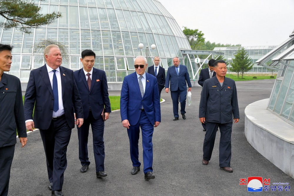 Russian Delegation Visits Different Places