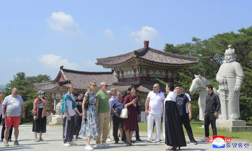 Participants in Memorial Service for Choe Hong Hui Tour Pyongyang