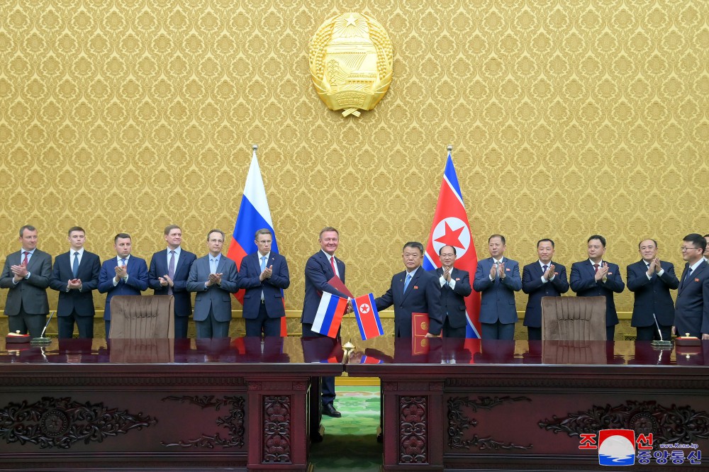 Agreements between Governments of DPRK and Russian Federation Signed