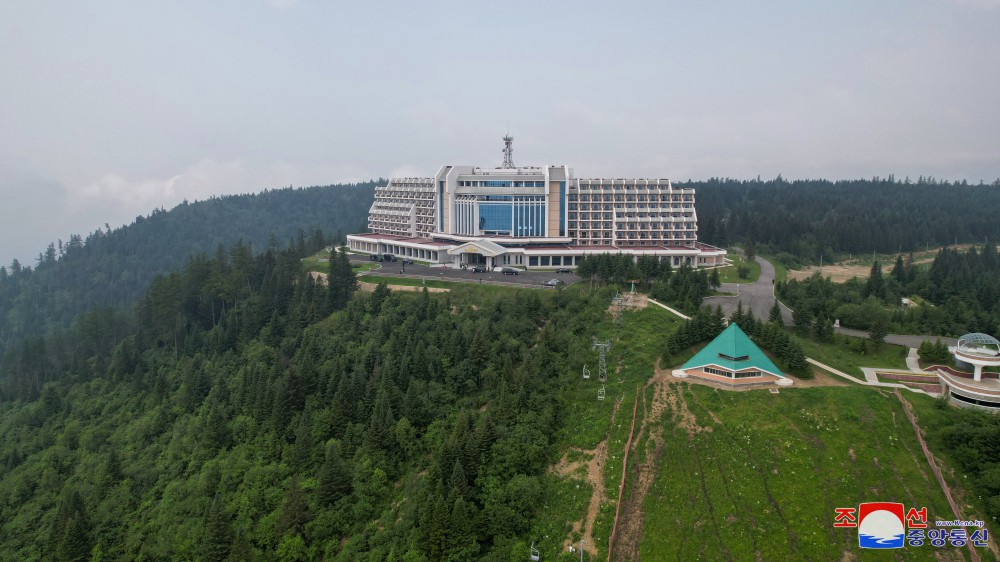 Respected Comrade Kim Jong Un Gives Field Guidance over Construction Project of Samjiyon