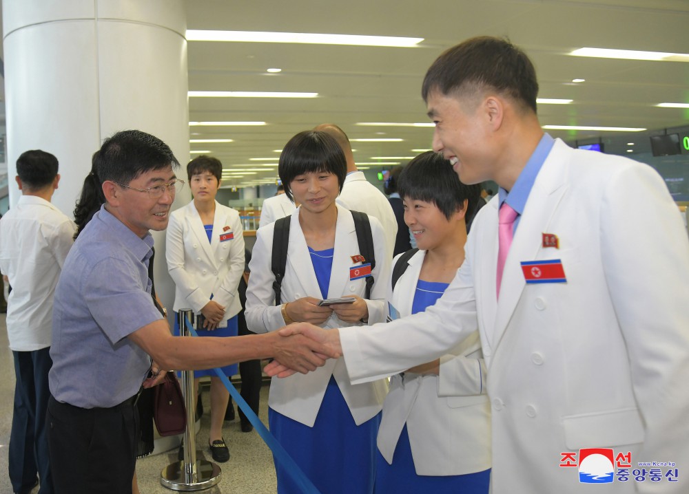 DPRK Olympic Committee Delegation Leaves for 33rd Olympiad