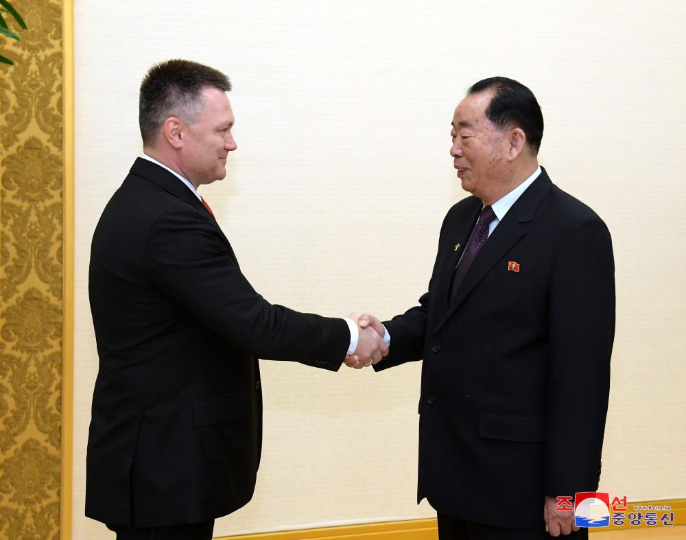 Vice-Chairman of SPA Standing Committee of DPRK Meets Russian Delegation