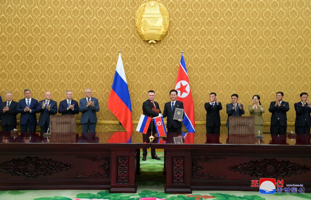 Talks Held between Directors of Prosecutors Offices of DPRK and Russia