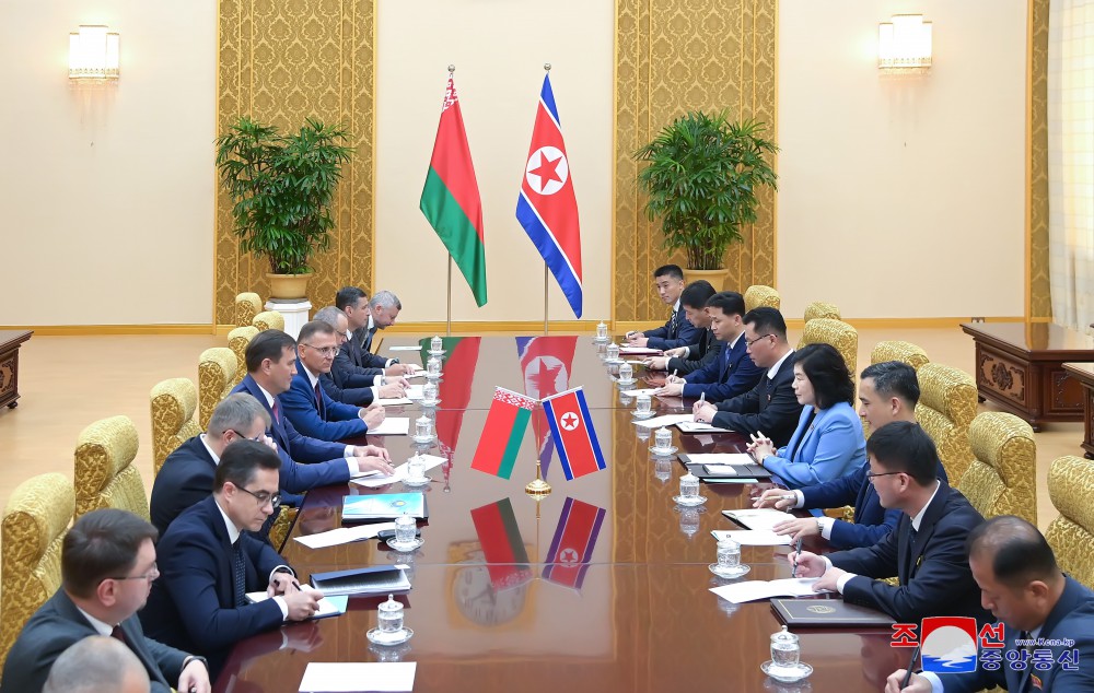 Talks Held between Foreign Ministers of DPRK and Belarus