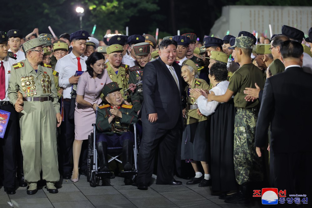 조국해방전쟁승리 71돐 경축공연 성대히 진행