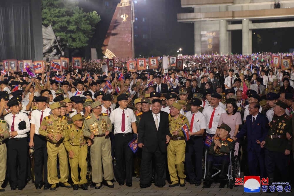 조국해방전쟁승리 71돐 경축공연 성대히 진행