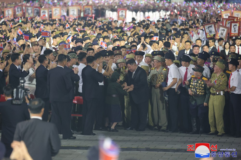 조국해방전쟁승리 71돐 경축공연 성대히 진행