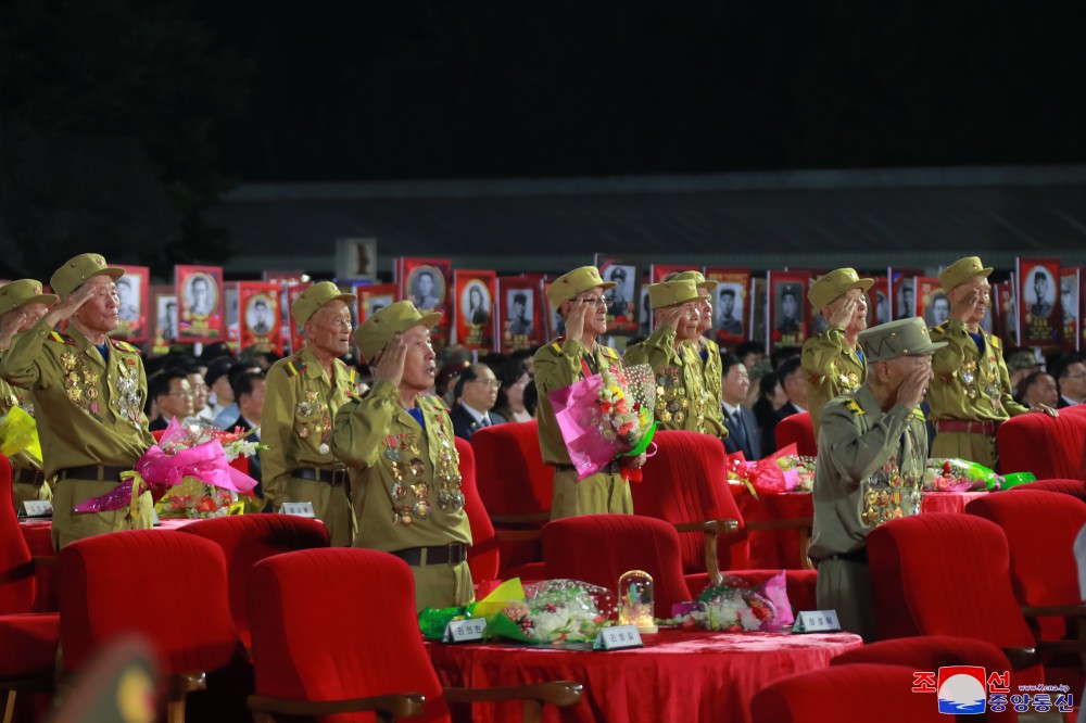 조국해방전쟁승리 71돐 경축공연 성대히 진행