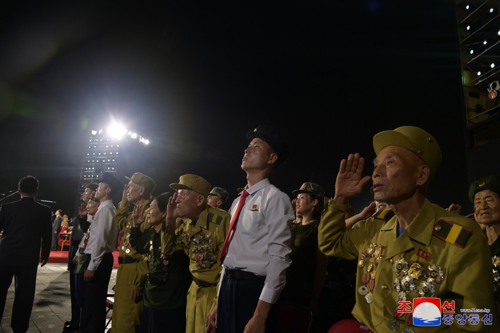 조국해방전쟁승리 71돐 경축공연 성대히 진행