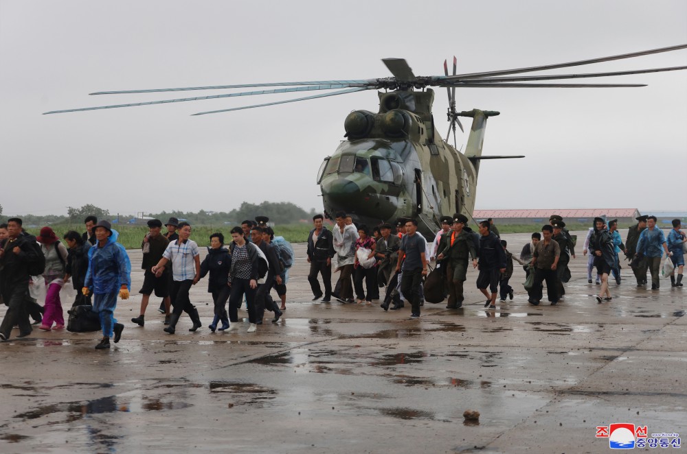 Respected Comrade Kim Jong Un Inspects Flood-hit Areas in City of Sinuiju and Uiju County of North Phyongan Province