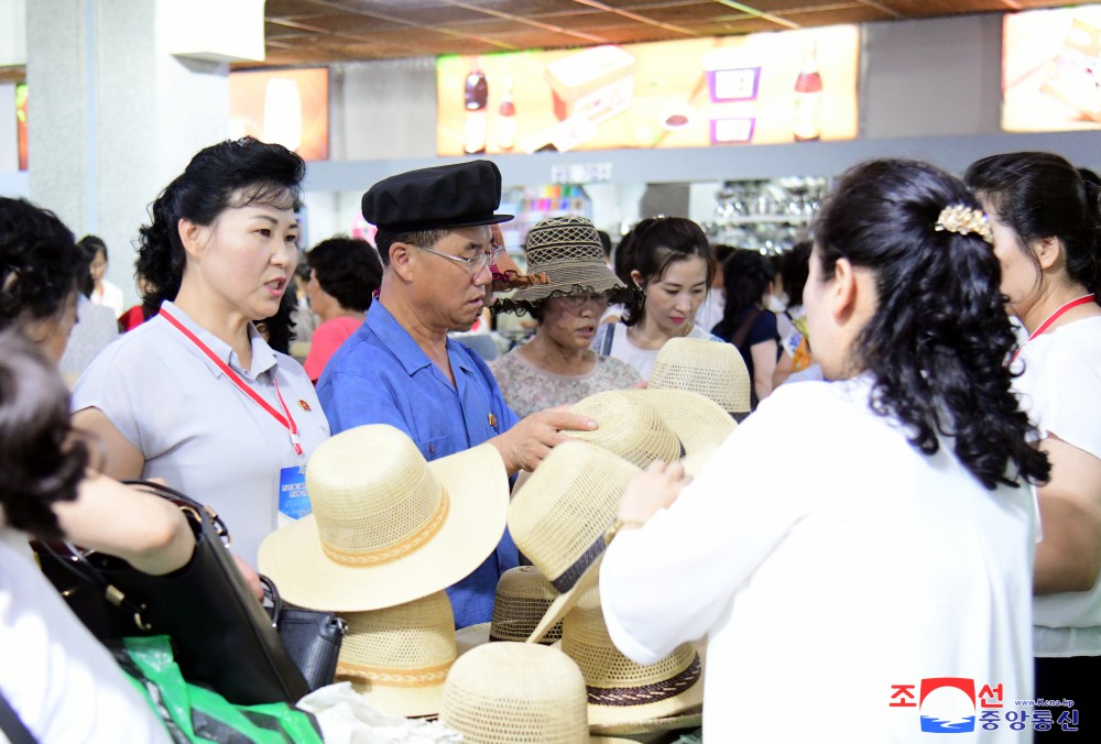 National Exhibition of Consumer Goods Opens in DPRK