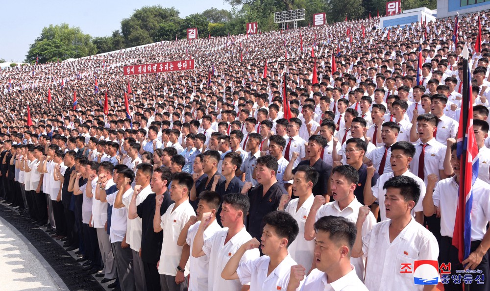 Meetings of Young Volunteers Held in DPRK