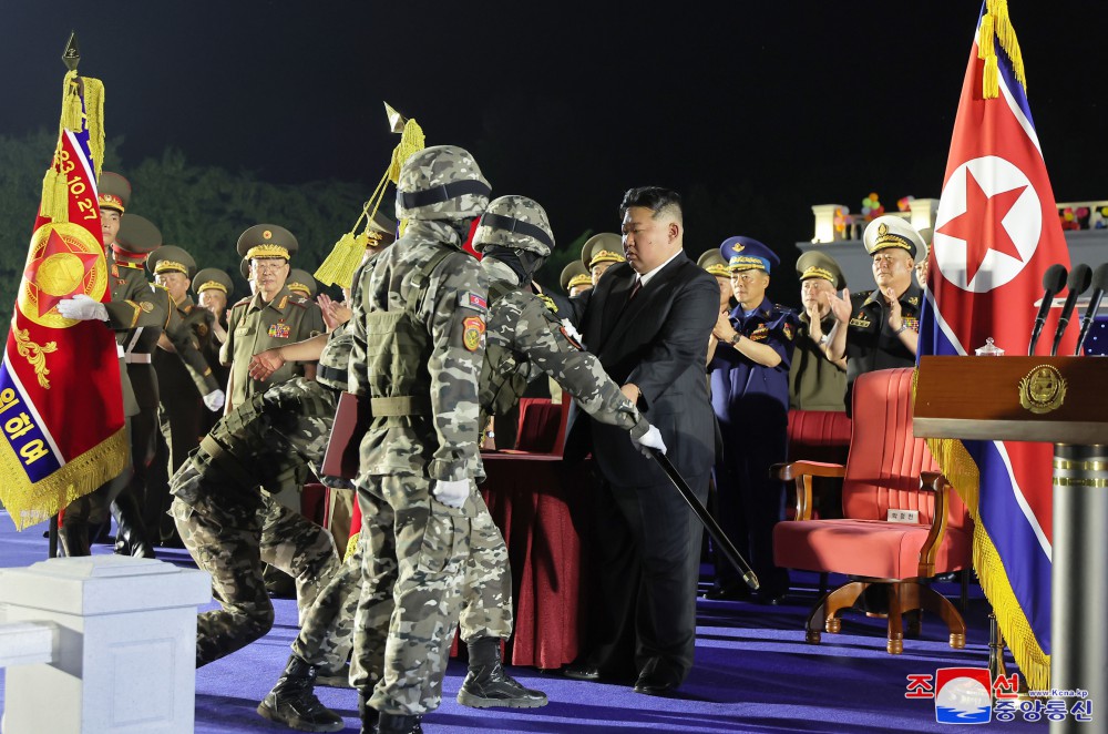 Commissioning Ceremony of Ultimate Weaponry Demonstrating Sure Victory of Cause of Building Powerful Army