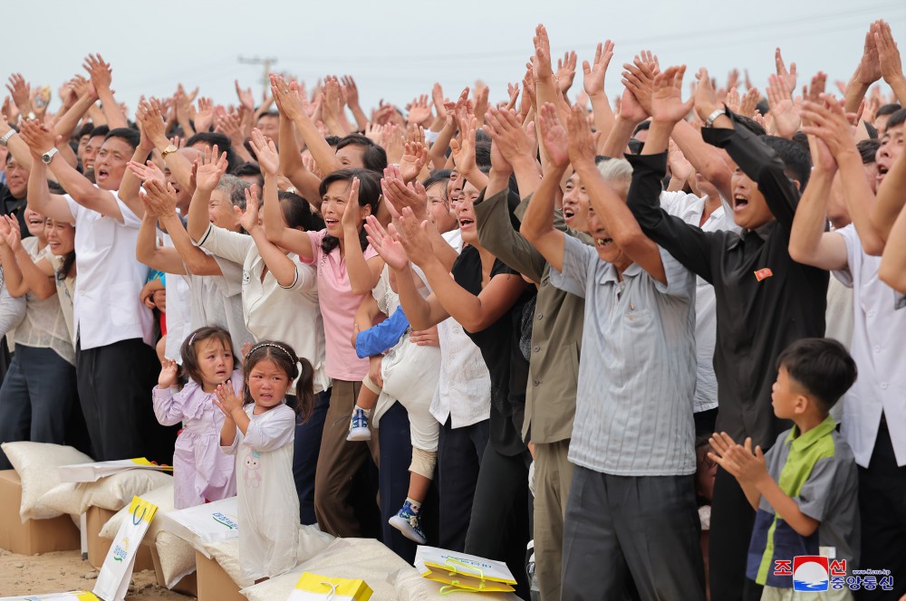 Respected Comrade Kim Jong Un Takes Important Measures for Rehabilitation in Flood-hit Areas