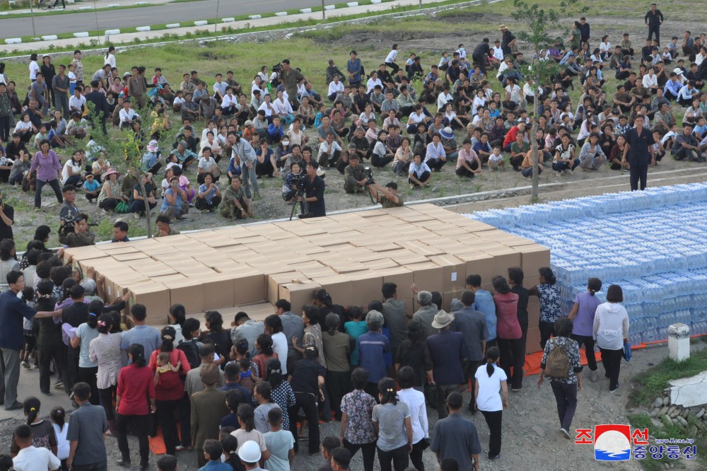 Relief Materials from WPK Central Committee Delivered to Inhabitants in Flood-hit Areas of Jagang Province