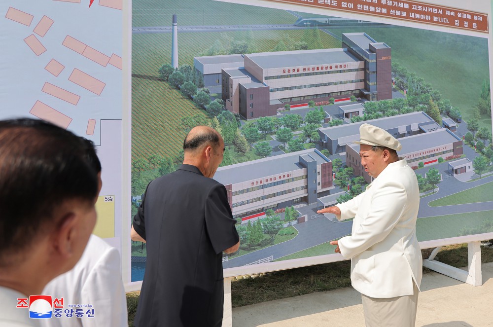 Respected Comrade Kim Jong Un Inspects Regional-Industry Factories under ConstructionHe Takes New Crucial Measures to Hasten Epochal Regional Development and Comprehensive Rejuvenation