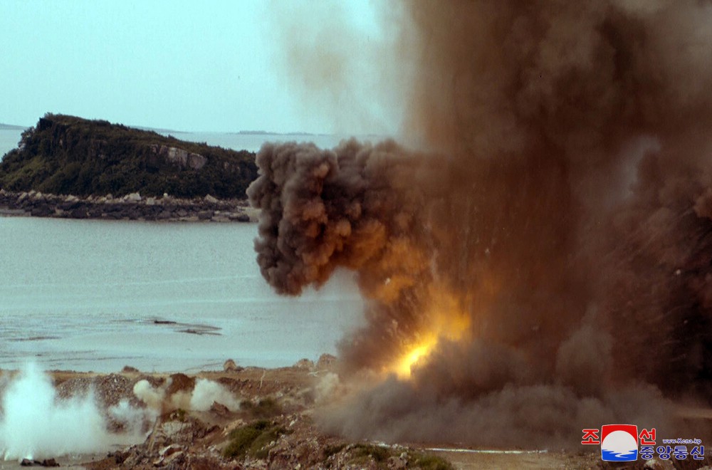 Respected Comrade Kim Jong Un Oversees Test-fire of 240mm-calibre MRLS