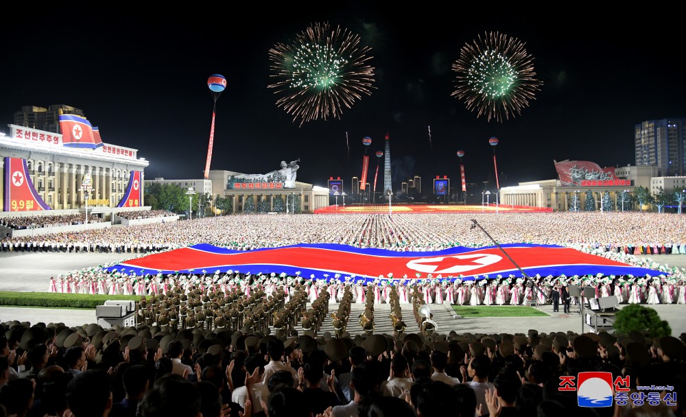 조선민주주의인민공화국창건 76돐 경축집회 및 야회 진행