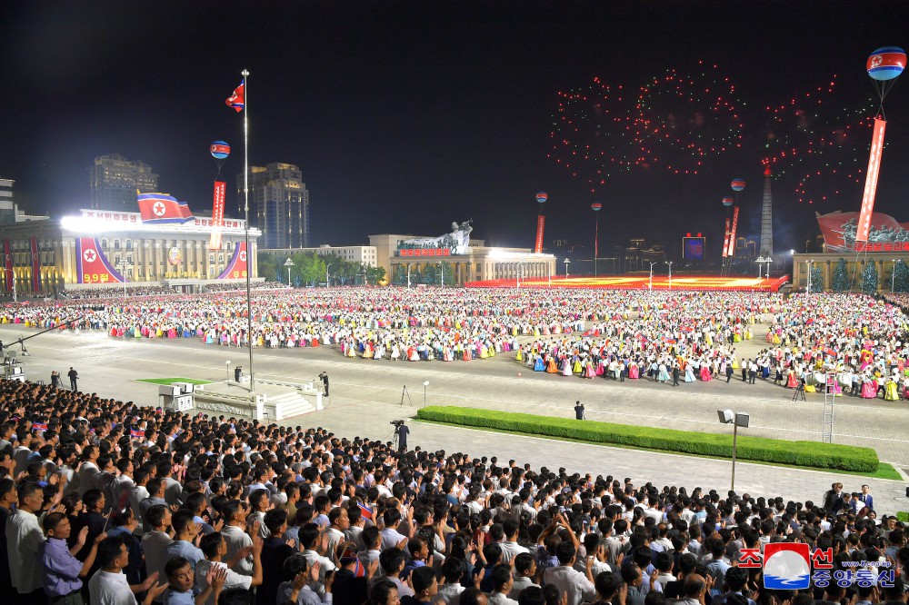 조선민주주의인민공화국창건 76돐 경축집회 및 야회 진행