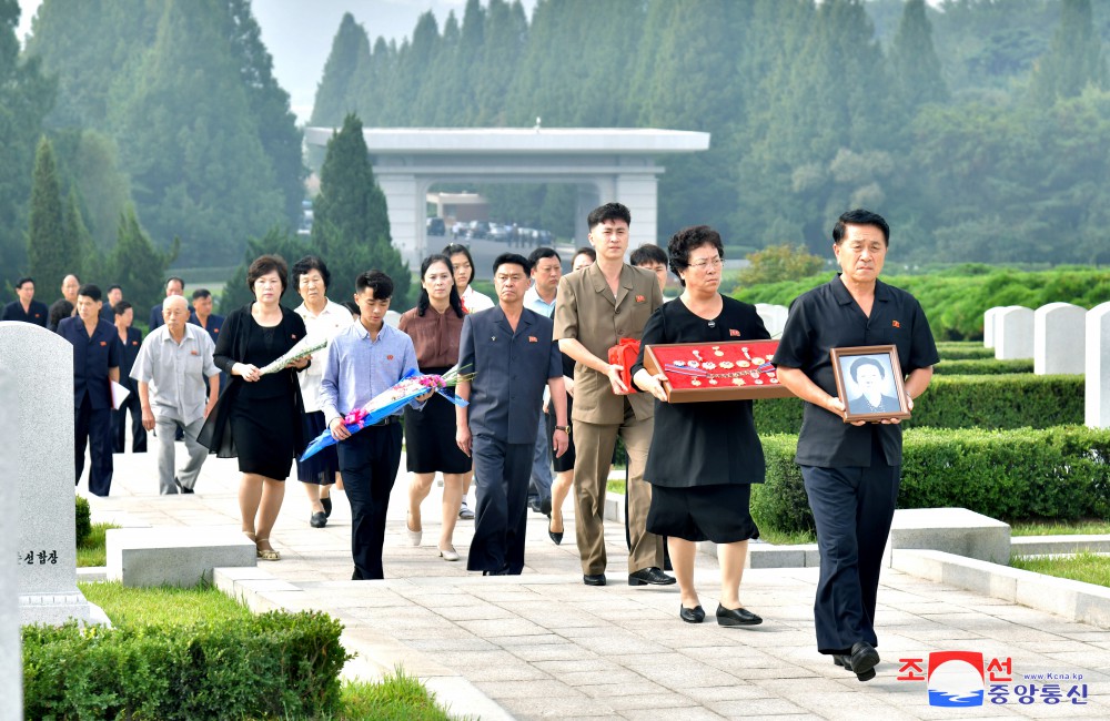 More Remains of Martyrs Buried at Patriotic Martyrs Cemetery in DPRK