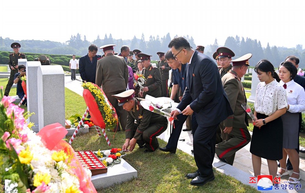 More Remains of Martyrs Buried at Patriotic Martyrs Cemetery in DPRK