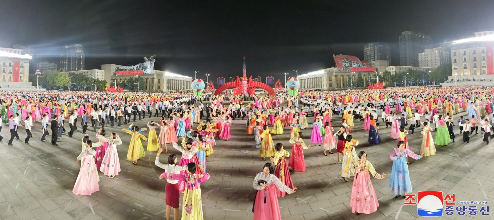 Evening Gala and Firework Display Held in DPRK