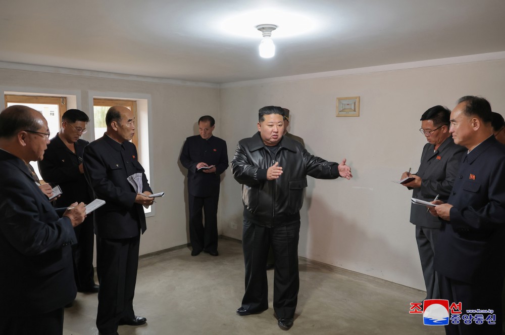 Respected Comrade Kim Jong Un Visits Construction Site for Recovery in Flood-hit Areas of Jagang Province